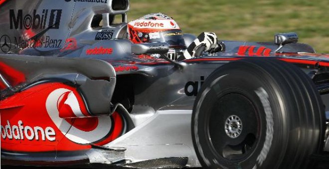 McLaren se estrena con fuerza y Nakajima consigue el mejor tiempo