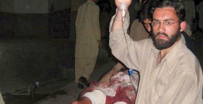 Muere un agente y 20 heridos en un ataque suicida en el cinturón tribal paquistaní