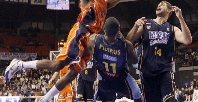 73-53. Pamesa da un gran paso hacia el play-off y hunde un poco más a Estudiantes