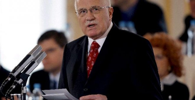 El presidente checo Vaclav Klaus tomó posesión del cargo por otros cinco años