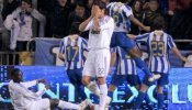 1-0. Un gol en propia meta de Pepe condena al Madrid en Riazor