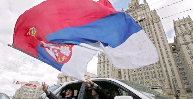Putin dice que enviará ayuda humanitaria a los serbios de Kosovo