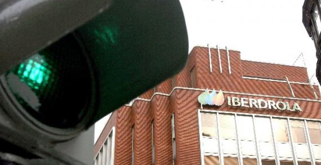 EDF rehúsa comentar la orden judicial de aclarar sus planes hacia Iberdrola