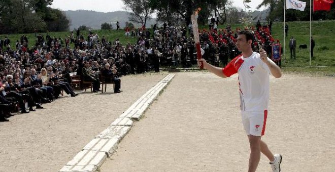 La antorcha olímpica para Pekín 2008 llegó a la Acrópolis de Atenas