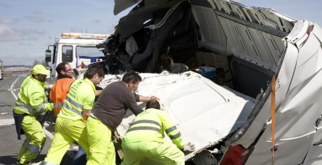 Diez fallecidos en las carreteras desde el inicio del fin de semana