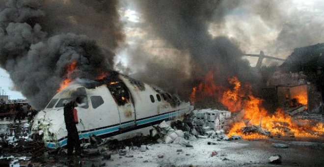 Recuperan 33 cadáveres calcinados del accidente aéreo en el Congo