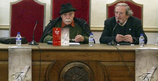 Tundidor considera que la poesía española necesita mayor compromiso creativo