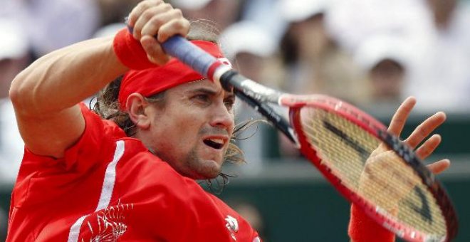 Ferrer echa mano de su mejor tenis para superar a Robredo y meterse en la final