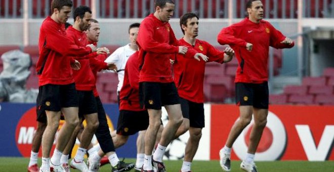 El entrenador del Manchester huye de la condición de favorito ante el Barcelona