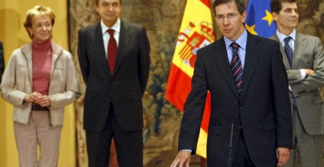 Zapatero y De la Vega presiden la toma posesión de altos cargos de la Moncloa