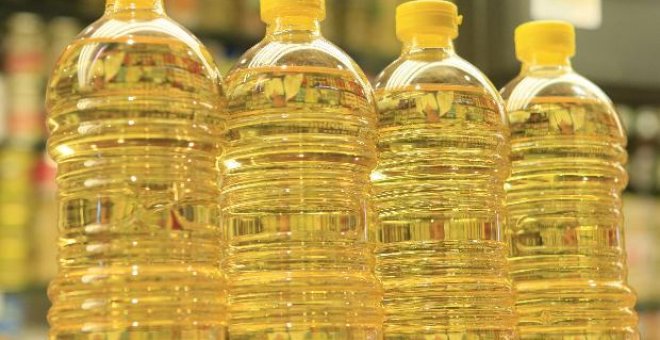 Asociaciones de consumidores urgen a retirar todo el aceite de girasol adulterado