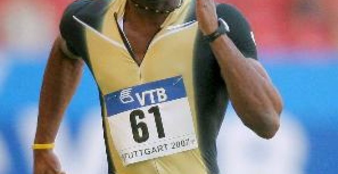 Asafa Powell no volverá a correr hasta junio por una lesión