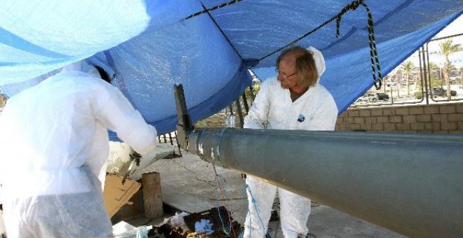 El Mutua Madrileña trabaja a marchas forzadas para reparar el mástil roto