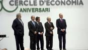 Traspiés del Rey, Pujol y Maragall en la cena del cincuenta aniversario del Círculo de Economía