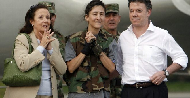 La pesadilla del secuestro termina para Ingrid Betancourt y otros 14 rehenes de las FARC