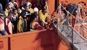 A la cárcel por tratar de echar al mar a inmigrantes