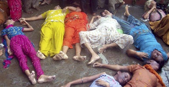 Mueren 145 peregrinos en una estampida durante una celebración religiosa en la India