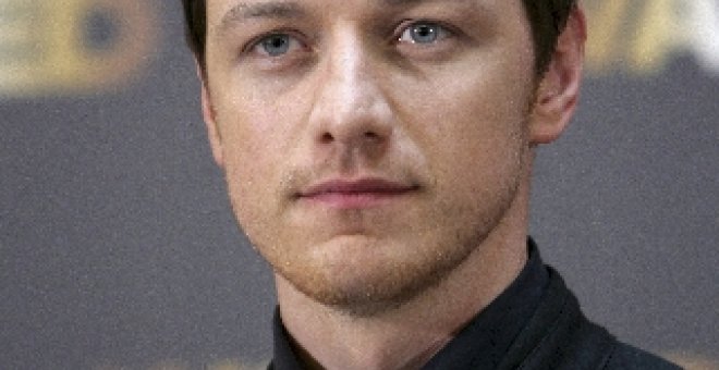 James McAvoy asegura que no fue nada sexy besar a Angelina Jolie