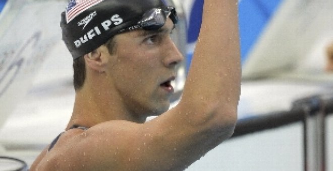 Phelps, oro en 200m libre y nuevo récord mundial