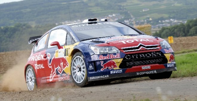 Loeb domina en el ecuador del primer día por delante de Sordo y Hirvonen