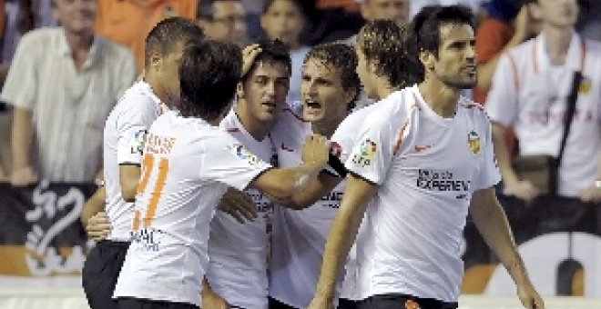 3-2. El Valencia golpea primero ante un afortunado Real Madrid