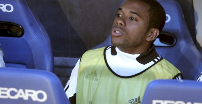 Robinho no participa ni en el juego ni en las celebraciones del Real Madrid