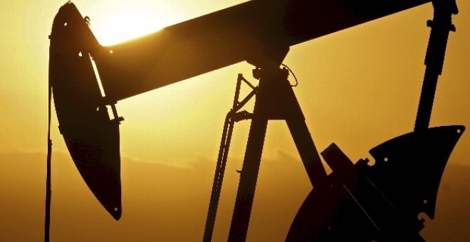 Las reservas de petróleo de EE.UU. bajaron en 5,9 millones de barriles