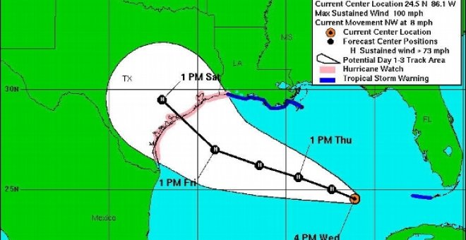 El huracán "Ike" se mueve lentamente en el Golfo de México hacia Texas