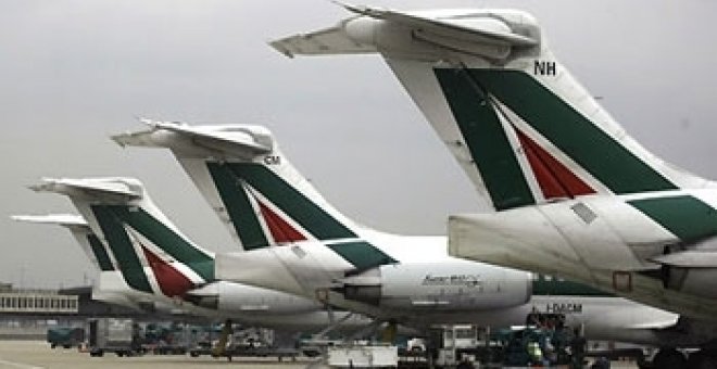 Alitalia ya no despegará el lunes al no poder pagar el combustible