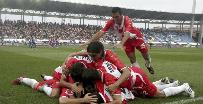 1-0. La UD Almería se afianza en la zona alta y hunde al Málaga