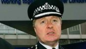 Johnson fuerza la caída del jefe de Scotland Yard