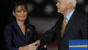 McCain y Palin sacan los trapos sucios