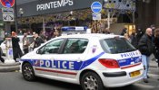 La Policía halla cinco explosivos en unos grandes almacenes de París