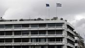 Atenas garantiza a la UE que sus medidas sociales no afectarán al compromiso de déficit