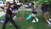 Renuncia el policía de Texas que agredió a una adolescente negra