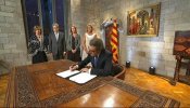 Mas firma el decreto del 27-S: "Catalunya no vive en condiciones normales"