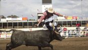 La bandera franquista en el rodeo