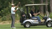 Obama y Clinton juegan al golf juntos