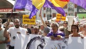 Una nueva protesta contra la monarquía recorre Madrid al grito: "Los borbones, a los tiburones"