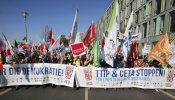 Imágenes de la protesta en Berlín contra 'la OTAN de la economía'
