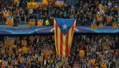 El Camp Nou se llena de estelades en respuesta a las sanciones de la UEFA