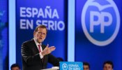 Rajoy cierra la campaña 'tocado' por que una coalición Podemos-PSOE pueda arrebatarle el Gobierno