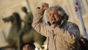 Beppe Grillo anuncia que vuelve a la política "a tiempo completo" para "ganar las elecciones"