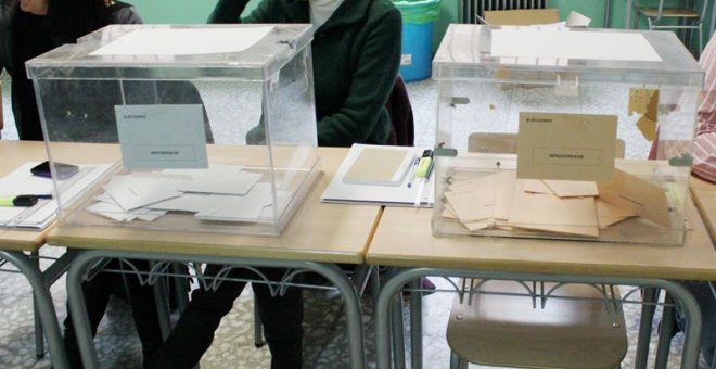 Cómo sobrevivir al voto rogado, el sistema que ha expulsado de las urnas a casi medio millón de españoles