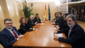 PSOE e IU-UP acercan posiciones en temas sociales en busca de un acuerdo