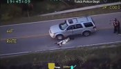 Una policía de EEUU mata a un hombre negro desarmado cuyo vehículo se había averiado