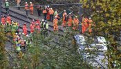 Al menos cinco muertos y cincuenta heridos tras volcar un tranvía en el sur de Londres