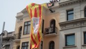Alcaldes y concejales de unos 300 ayuntamientos de Catalunya acuden a trabajar en el día de la Constitución