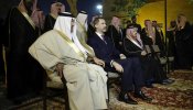 El rey saudí Salman agasaja a Felipe VI con una distinción y un banquete