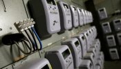 Cada español debe más de 500 euros a las eléctricas